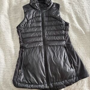 Lululemon Black Puffer Vest